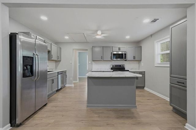 5118 Crest Drive, Kansas City, KS 66106