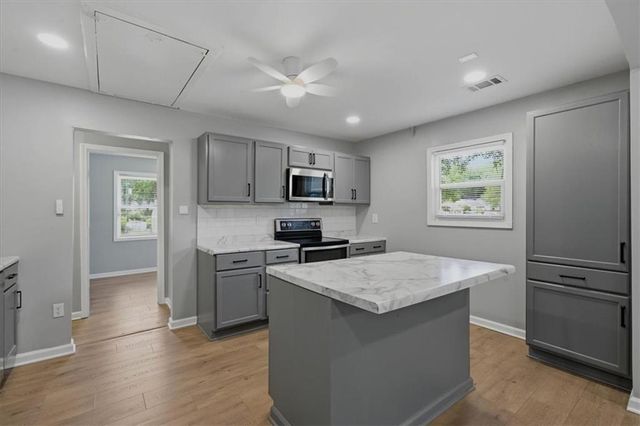 5118 Crest Drive, Kansas City, KS 66106