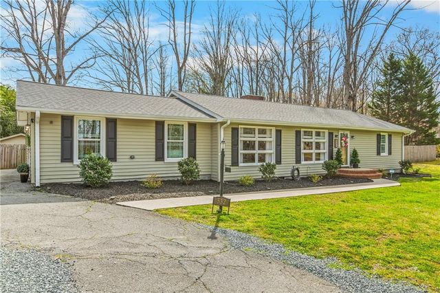 532 Lakeside Drive, Walnut Cove, NC 27052