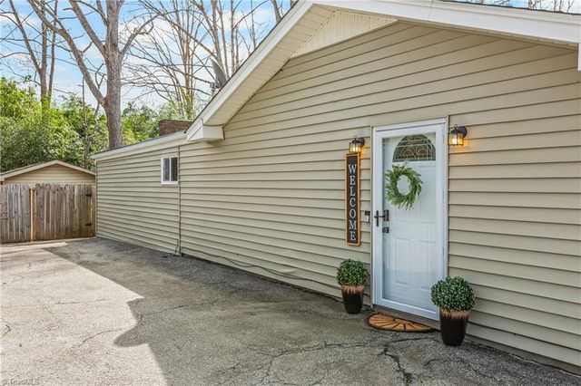 532 Lakeside Drive, Walnut Cove, NC 27052