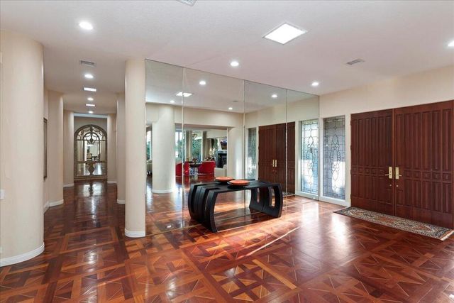 2 Deerfield Court, Rancho Mirage, CA 92270