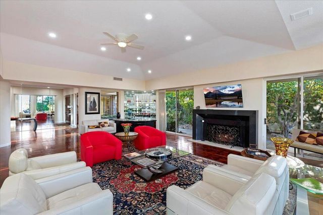 2 Deerfield Court, Rancho Mirage, CA 92270