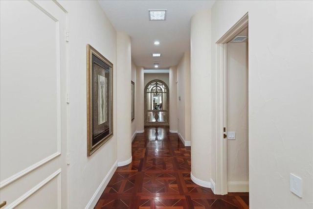 2 Deerfield Court, Rancho Mirage, CA 92270