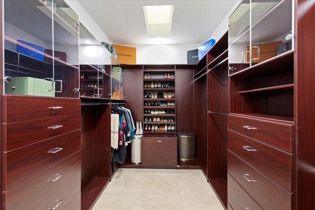 2 Deerfield Court, Rancho Mirage, CA 92270