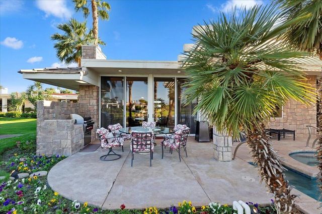 2 Deerfield Court, Rancho Mirage, CA 92270
