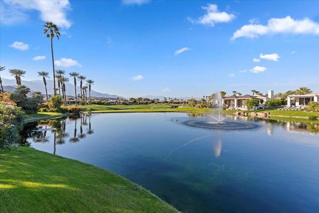 2 Deerfield Court, Rancho Mirage, CA 92270