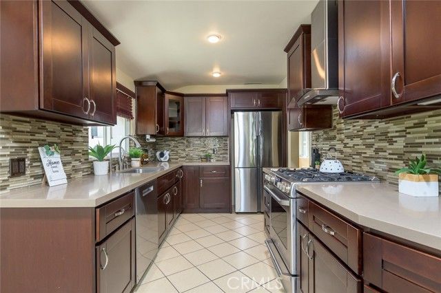 306 Parkwood Drive, Glendale, CA 91202