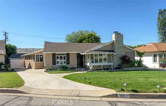306 Parkwood Drive, Glendale, CA 91202