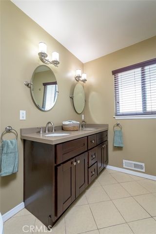 306 Parkwood Drive, Glendale, CA 91202