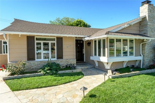 306 Parkwood Drive, Glendale, CA 91202