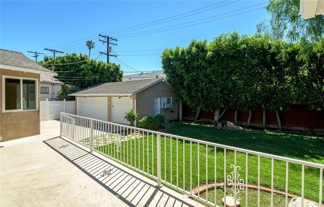 306 Parkwood Drive, Glendale, CA 91202