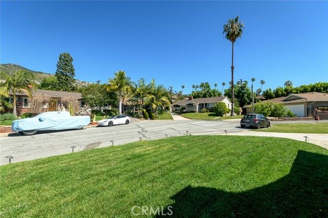 306 Parkwood Drive, Glendale, CA 91202