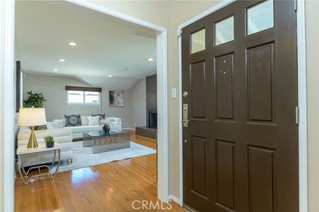 306 Parkwood Drive, Glendale, CA 91202