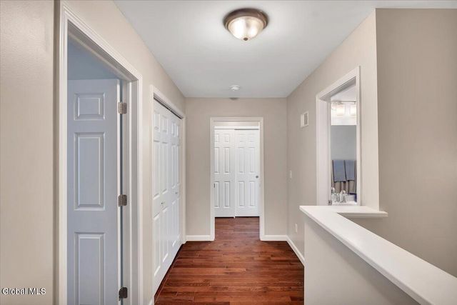 40 Stacey Way, North Greenbush, NY 12180