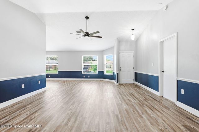 965 Elmont Street NW, Palm Bay, FL 32907