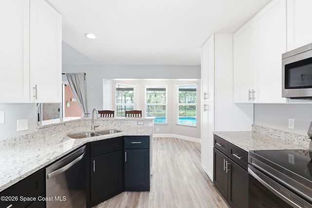 965 Elmont Street NW, Palm Bay, FL 32907