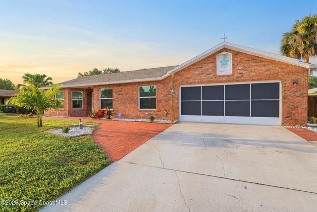 965 Elmont Street NW, Palm Bay, FL 32907