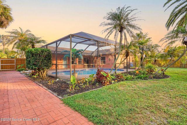 965 Elmont Street NW, Palm Bay, FL 32907