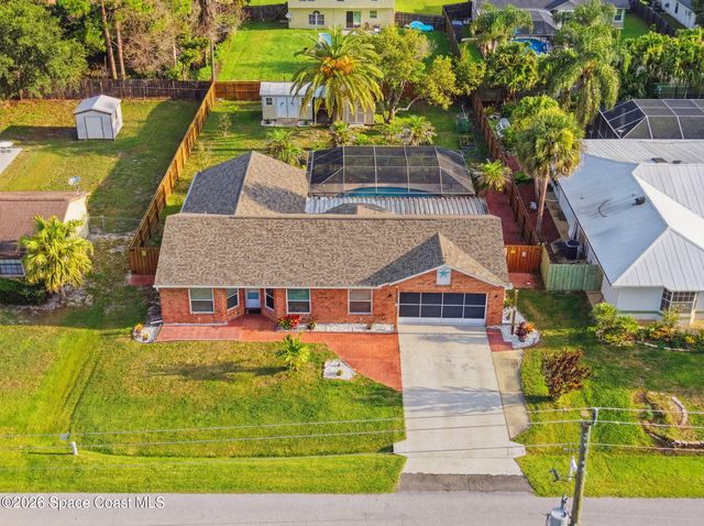 965 Elmont Street NW, Palm Bay, FL 32907