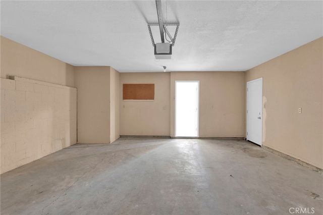 12421 Spring Valley Parkway, Victorville, CA 92395