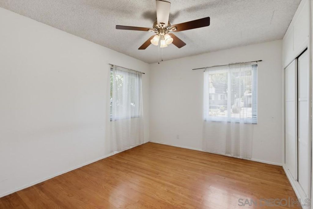 Image 17 of property listing at 3522 Foursome Dr, La Mesa, CA 91941