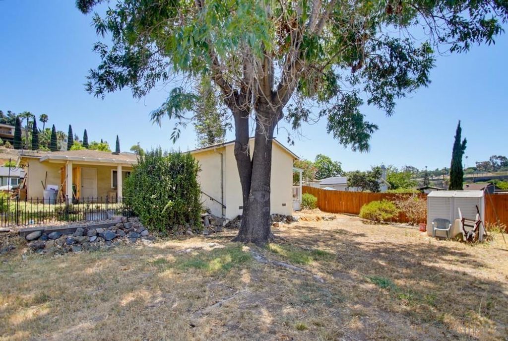Image 20 of property listing at 3522 Foursome Dr, La Mesa, CA 91941