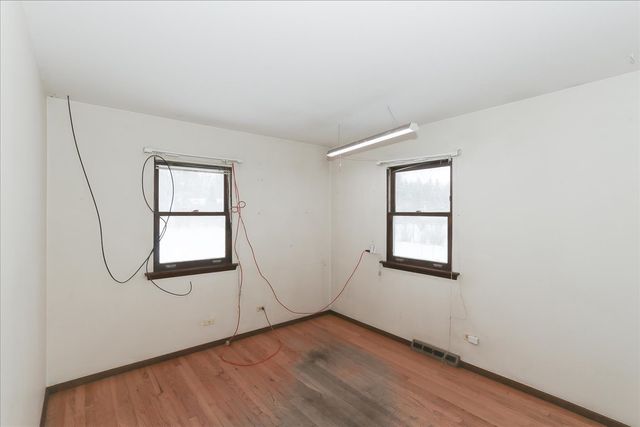 1326 Summit Drive, Schaumburg, IL 60193