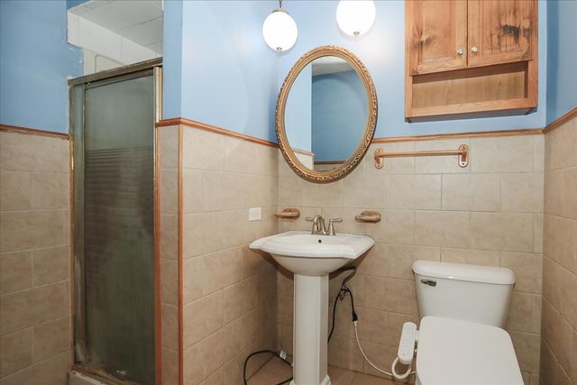 1326 Summit Drive, Schaumburg, IL 60193