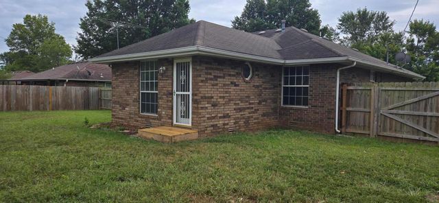 3813 W Harrison Street, Springfield, MO 65802