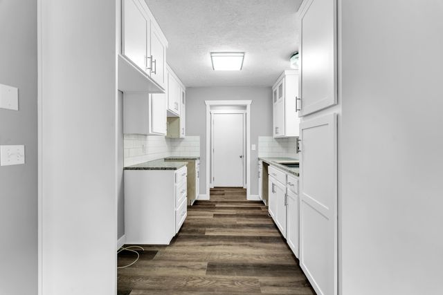 3813 W Harrison Street, Springfield, MO 65802