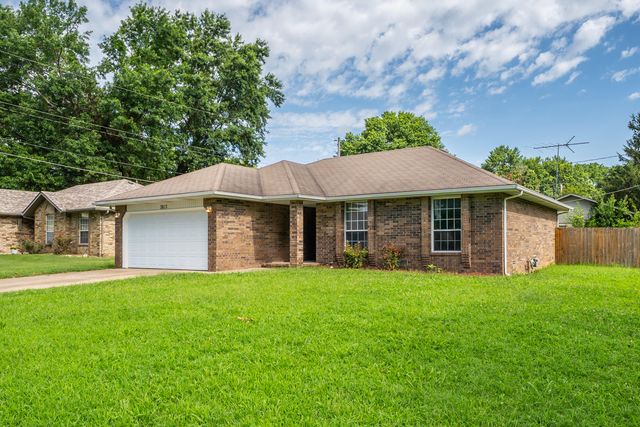 3813 W Harrison Street, Springfield, MO 65802
