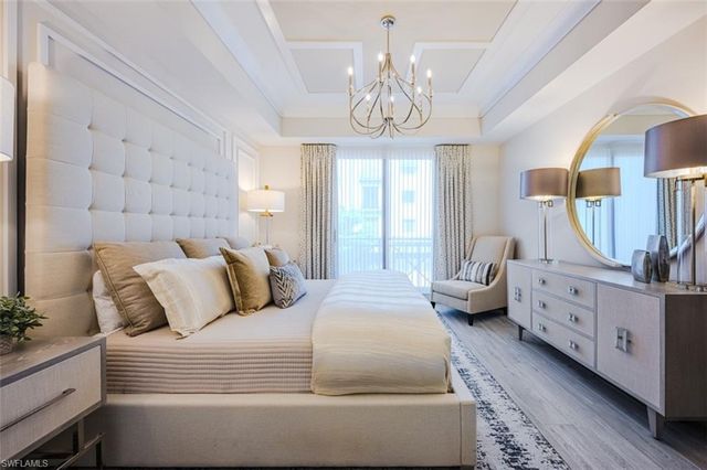 1135 3RD AVE S # 209, Naples, FL 34102