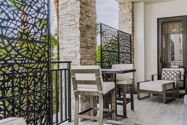 1135 3RD AVE S # 209, Naples, FL 34102