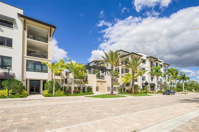 1135 3RD AVE S # 209, Naples, FL 34102