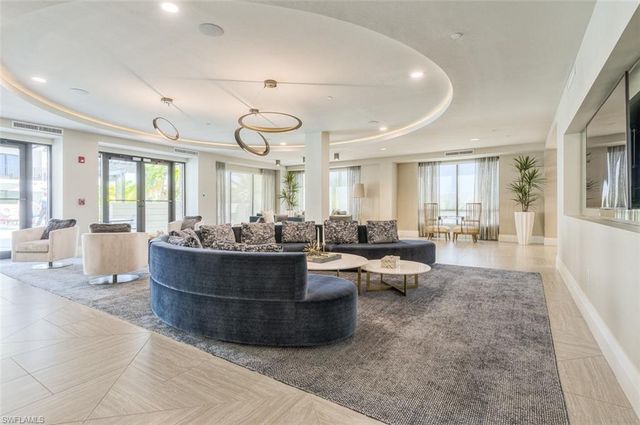 1135 3RD AVE S # 209, Naples, FL 34102