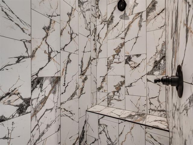 2218 W Cole Drive, Mustang, OK 73064