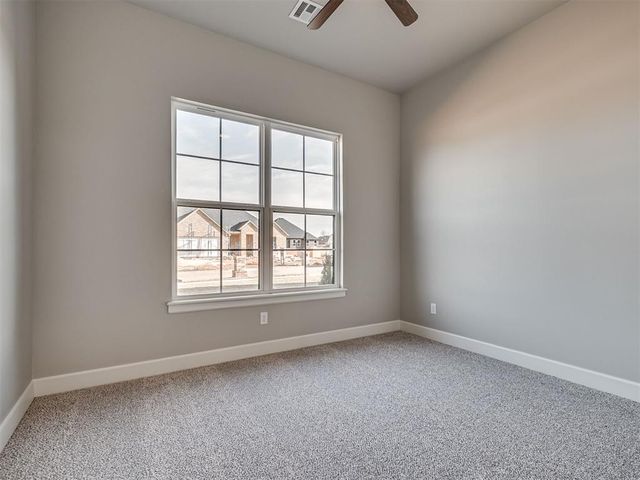 2218 W Cole Drive, Mustang, OK 73064