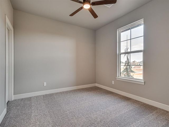 2218 W Cole Drive, Mustang, OK 73064