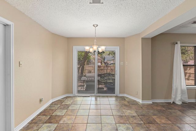 9615 Hillside Trail, San Antonio, TX 78250