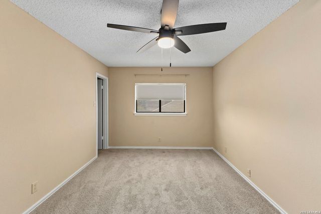 9615 Hillside Trail, San Antonio, TX 78250