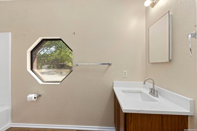 9615 Hillside Trail, San Antonio, TX 78250