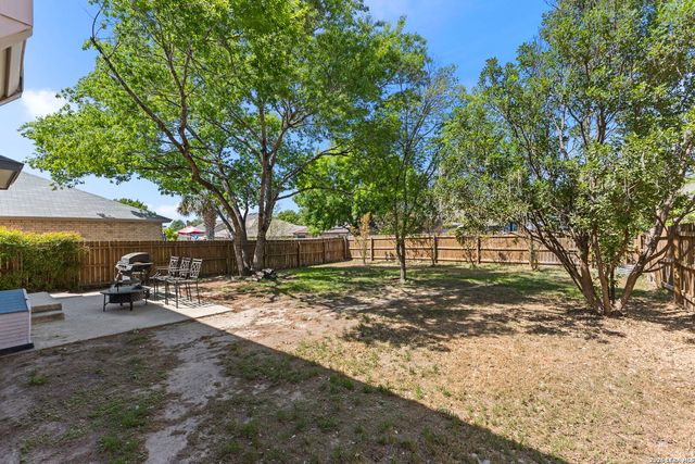 9615 Hillside Trail, San Antonio, TX 78250