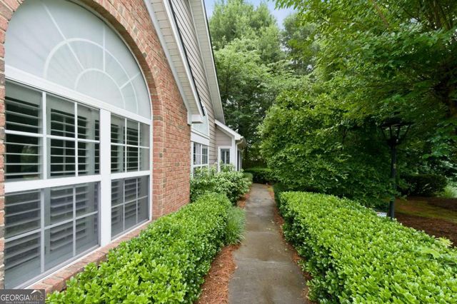 2235 Orchard Place, Roswell, GA 30076