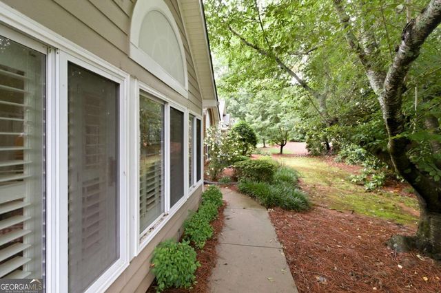 2235 Orchard Place, Roswell, GA 30076