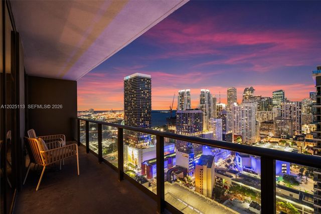 159 NE 6th St 3105, Miami, FL 33132