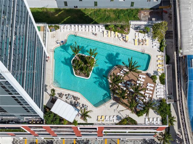 159 NE 6th St 3105, Miami, FL 33132