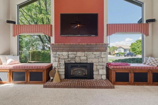 1290 Sonnys Way, Hollister, CA 95023