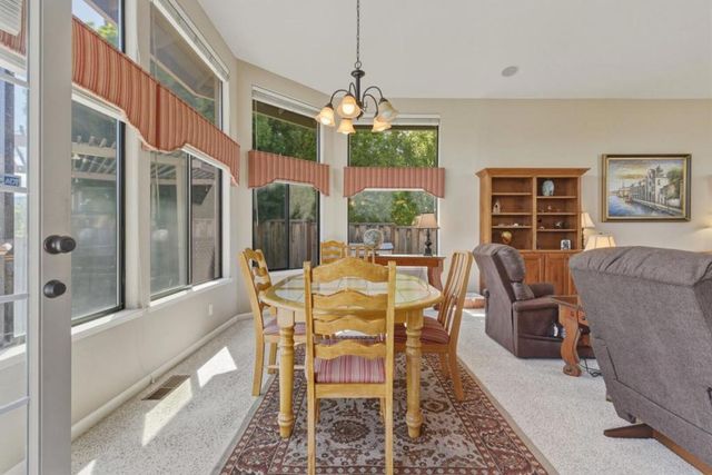 1290 Sonnys Way, Hollister, CA 95023