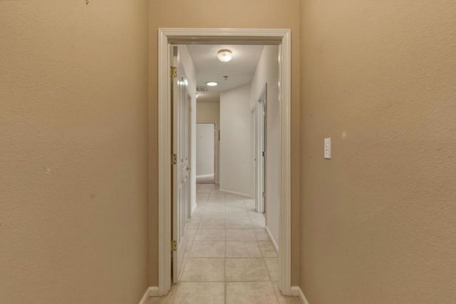 1290 Sonnys Way, Hollister, CA 95023