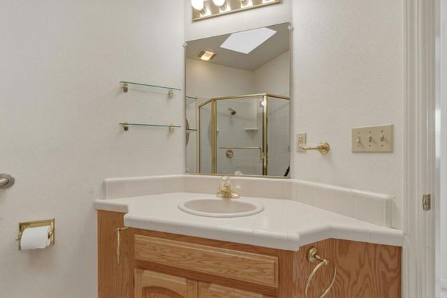 1290 Sonnys Way, Hollister, CA 95023